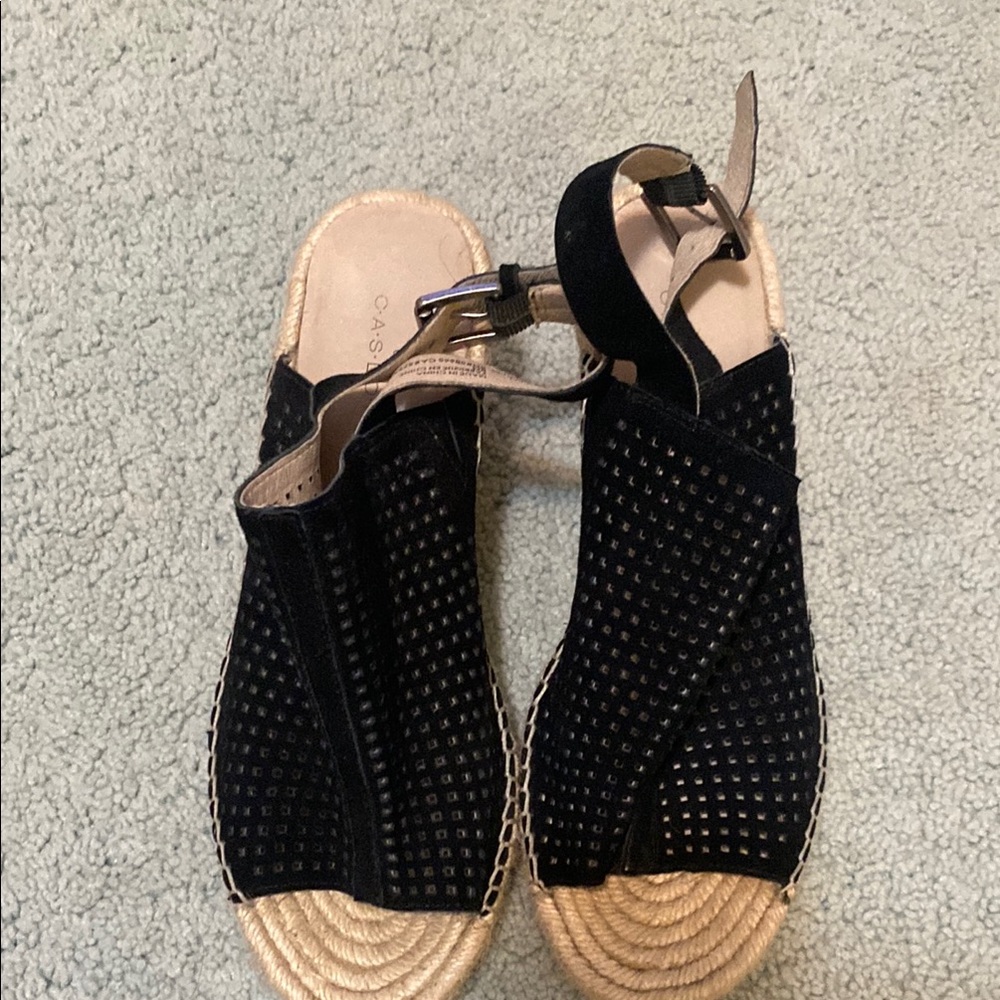 Black Caslon Women’s Size 8 Perforated Suede Wedge Sandal